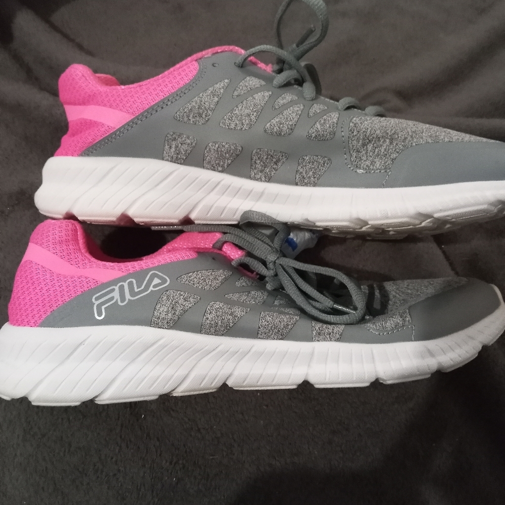 Fila tennis shoes